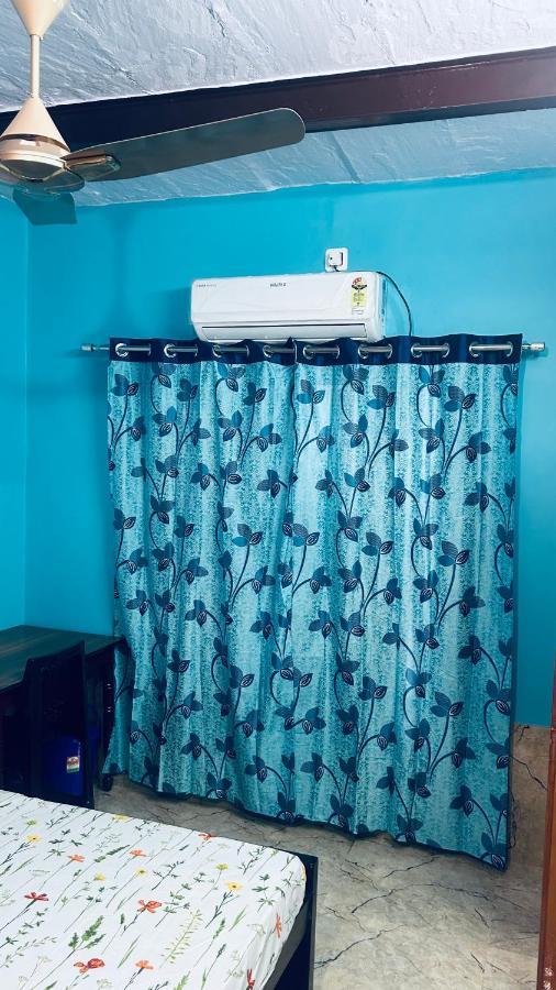 Tandon Lodge On The Ganga Ghat Homestay فاراناسي المظهر الخارجي الصورة