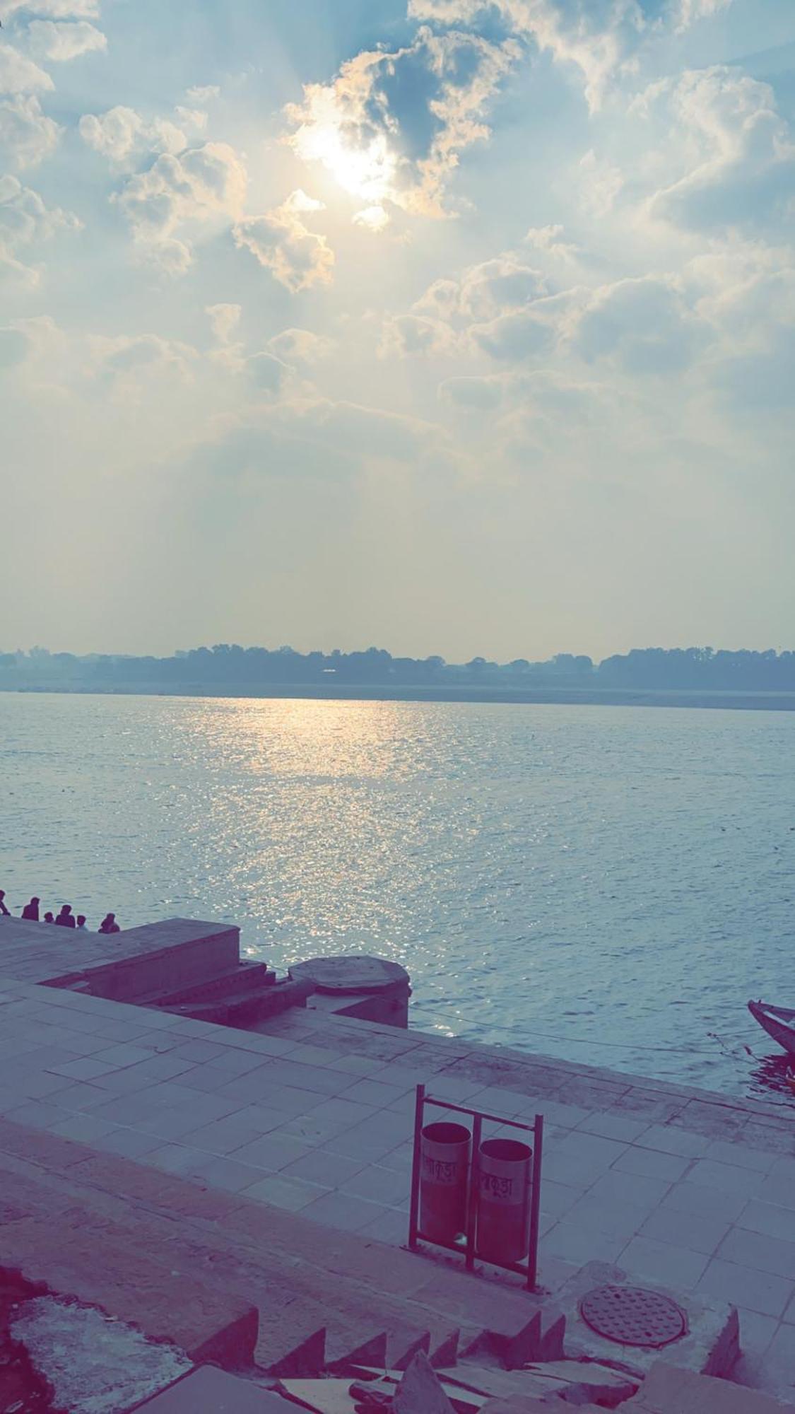 Tandon Lodge On The Ganga Ghat Homestay فاراناسي المظهر الخارجي الصورة